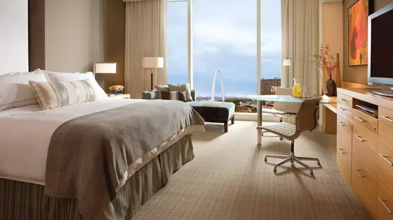 Four Seasons St. Louis | Missouri - St. Louis (ve civarı) - St. Louis - St. Louis Şehir Merkezi