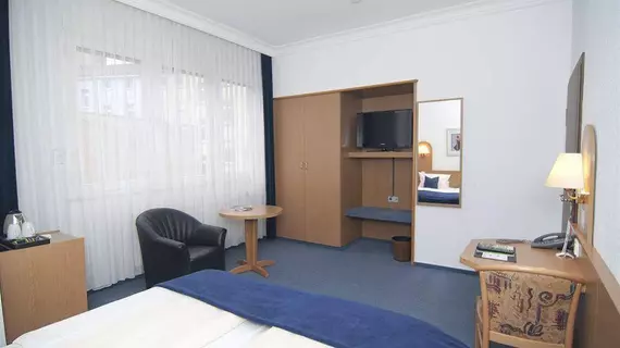 Hotel West an der Bockenheimer Warte | Hessen - Frankfurt (ve civarı) - Frankfurt