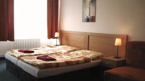 Hotel Plus | Bratislava - Bratislava (ve civarı) - Bratislava - Ruzinov