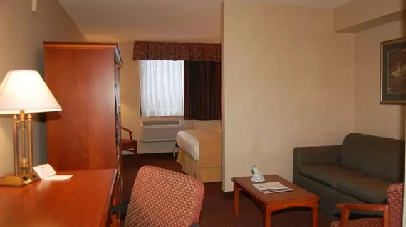 Best Western East Towne Suites | Wisconsin - Madison (ve civarı) - Madison