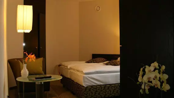 Best Western Landhotel am Zault' | Kuzey Ren-Westfalia - Düsseldorf (ve civarı) - Düsseldorf