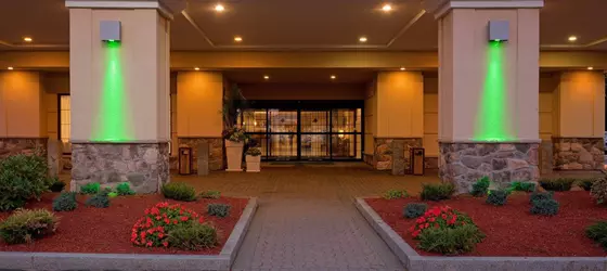 Holiday Inn & Suites Boston Peabody | Massachusetts - Peabody