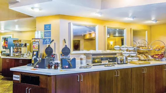 La Quinta Inn Monterey | Kaliforniya - Monterey (ve civarı) - Monterey