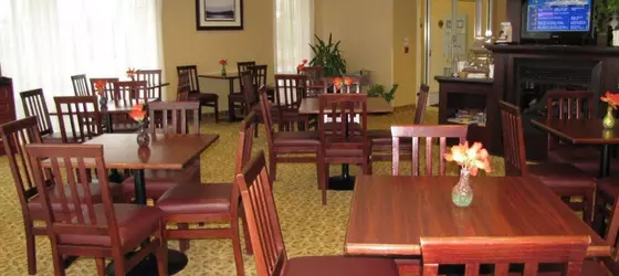 Best Western Plus Muskoka Inn | Ontario - Muskoka - Huntsville (ve civarı) - Huntsville