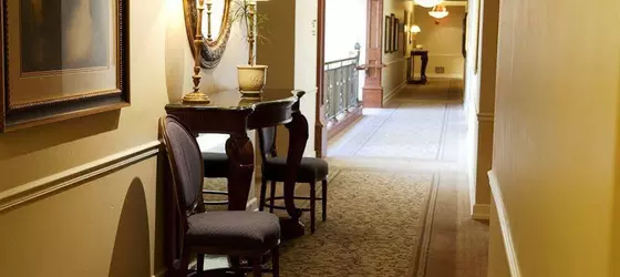 Carlton Hotel | Kaliforniya - San Luis Obispo (ve civarı) - Atascadero