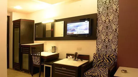 FabHotel Suncourt Karol Bagh | Batı Delhi - Ulusal Eyalet Başkenti Delhi - Delhi (ve civarı) - Yeni Delhi - Karol Bagh