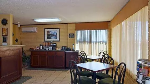 Econo Lodge Batesville | Arkansas - Batesville