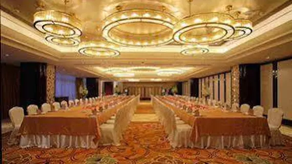 New Century Grand Hotel Beijing | Pekin (ve civarı) - Fengtai - Yuegezhuang