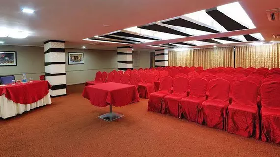 Hotel Nami Residency | Gujarat - Ahmedabad Bölgesi - Ahmedabad - Ahmedabad Kent Merkezi