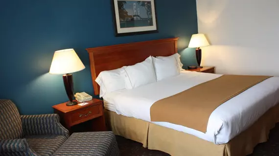 Holiday Inn Express Mackinaw City | Michigan - Mackinaw City