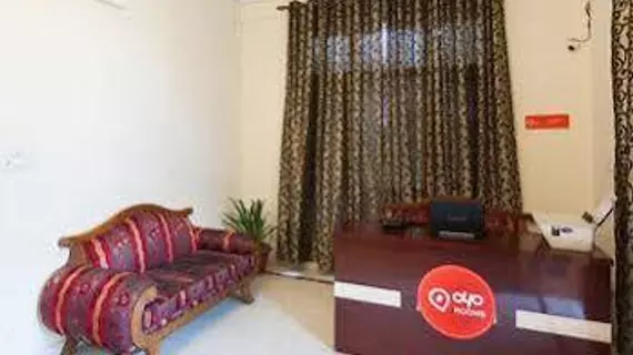 OYO Rooms Noida City Centre Premium | Batı Delhi - Ulusal Eyalet Başkenti Delhi - Delhi (ve civarı) - Noida