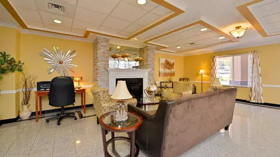 Best Western Plus New England Inn & Suites | Connecticut - Hartford (ve civarı) - Berlin