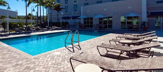 Holiday Inn Express & Suites Miami Kendall | Florida - Miami (ve civarı) - Miami