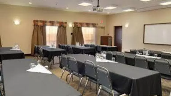 Ramada Hotel Weyburn | Saskatchewan - Weyburn