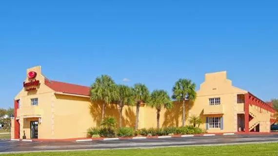 Econo Lodge Inn & Suites Maingate Central | Florida - Orlando (ve civarı) - Lake Buena Vista - Disney's Maingate East