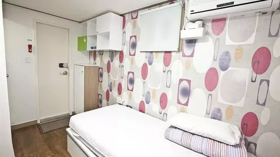 24 Guesthouse Edae | Gyeonggi - Seul (ve civarı) - Seul - Shinchon