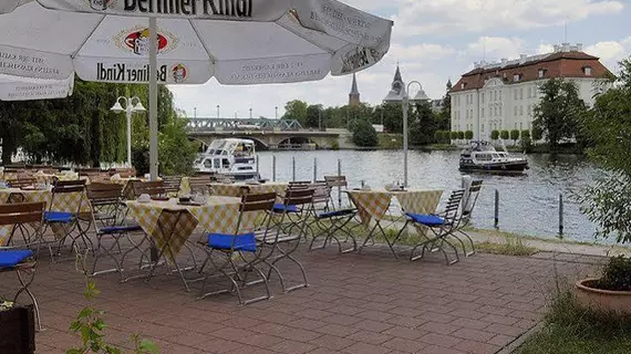 Hotel Am Schloss Kopenick By Golden Tulip | Berlin (ve civarı) - Treptow-Koepenick - Köpenick