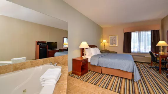 Best Western Plus New England Inn & Suites | Connecticut - Hartford (ve civarı) - Berlin