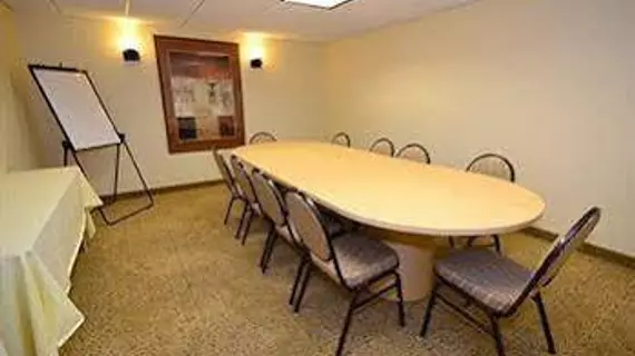 Quality Inn & Suites Northampton | Massachusetts - Springfield (ve civarı) - Northampton