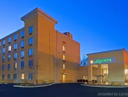 La Quinta Inn & Suites Danbury | Connecticut - Danbury (ve civarı) - Danbury