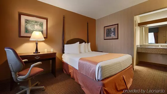 Best Western Green Tree Inn | Indiana - Jeffersonville - Clarksville (ve civarı) - Clarksville