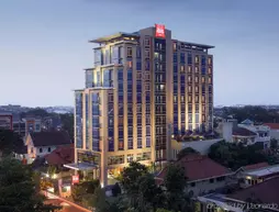 Hotel Ibis Semarang Simpang Lima | Orta Cava - Semarang