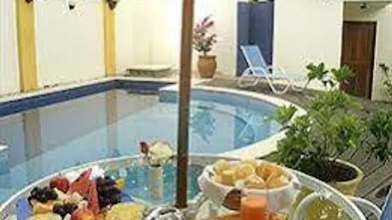 Hotel Pousada Encanto de Itapoan | Northeast Region - Bahia (eyaleti) - Salvador (ve civarı) - Salvador - Itapua