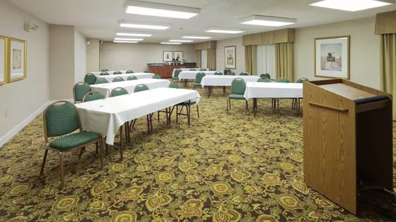 Country Inn & Suites - Montgomery East | Alabama - Montgomery (ve civarı) - Montgomery