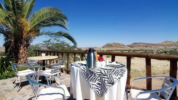 Corona Guest Farm | Windhoek