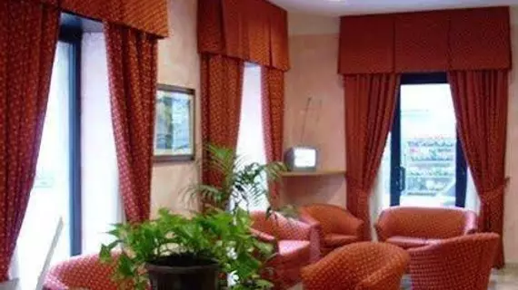 Hotel Brianza | Lombardy - Milano (ve civarı) - Milano - Merkez İstasyonu