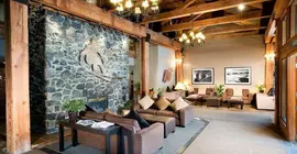 Tantalus Resort Lodge | Britanya Kolombiyası - Whistler - Whistler Village