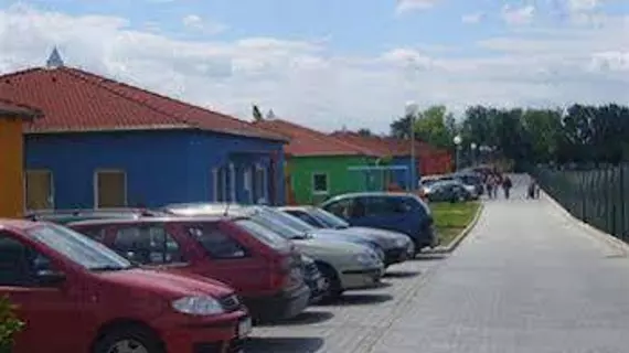 Holiday Village Senec | Bratislava - Boldog