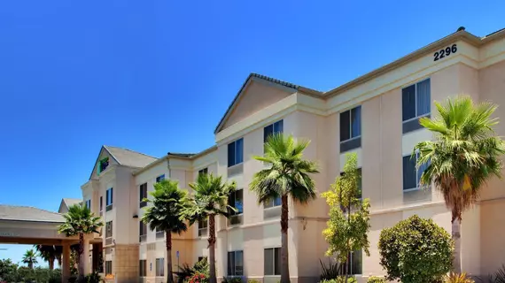 Holiday Inn Express San Diego - Otay Mesa | Kaliforniya - San Diego County - South San Diego