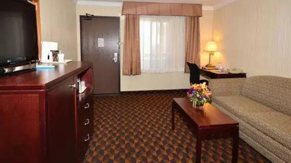 Quality Inn and Suites LAX Airport | Kaliforniya - Los Angeles County - Los Angeles - LAX Bölgesi