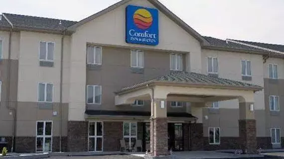 Comfort Inn & Suites Harrisonville | Missouri - Clinton - Harrisonville