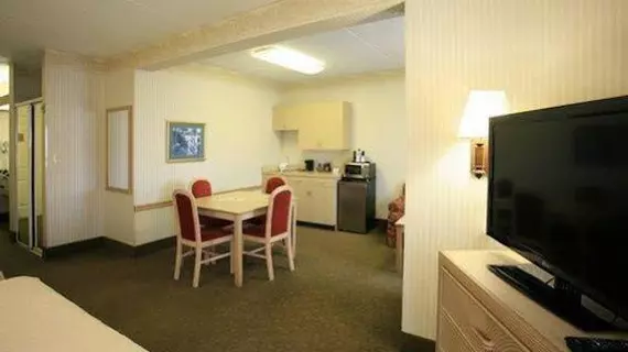 Quality Inn Louisville | Kentucky - Louisville (ve civarı) - Louisville - Jeffersontown