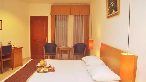 Ahadiat Hotel and Bungalow | West Java - Bandung (ve civarı) - Bandung