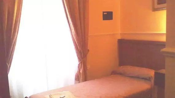 Hotel Aristotele | Lazio - Roma (ve civarı) - Roma Kent Merkezi - Rione XVIII Castro Pretorio