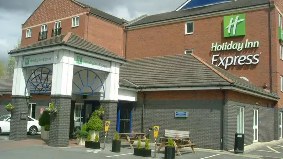 Holiday Inn Express Newcastle Metrocentre | Northumberland (kontluk) - Newcastle upon Tyne (ve civarı) - Newcastle - Swalwell