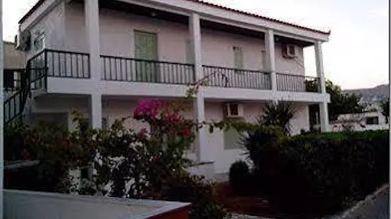 Haris Apartments | Girit Adası - Kandiye (bölge) - Gouves - Kokkini Chani