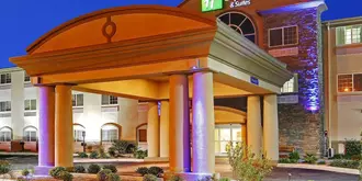 Holiday Inn Express Hotel & Suites Carlsbad