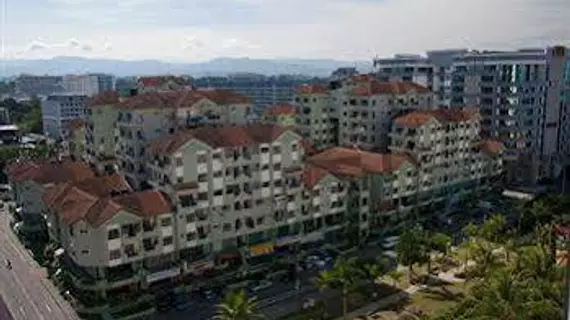 KK's Marina Court Resorts Condominium | Sabah - Kota Kinabalu (ve civarı) - Kota Kinabalu - Pusat Bandar - Kota Kinabalu Kent Merkezi