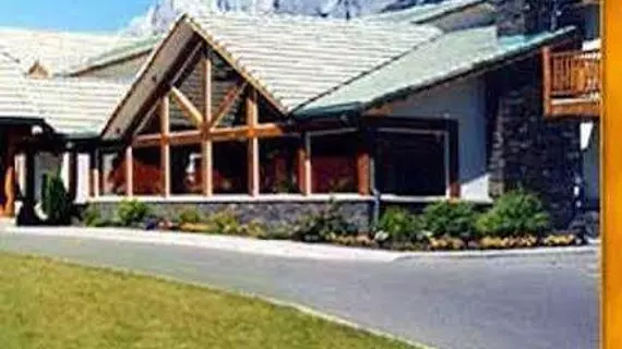 Canmore Rocky Mountain Inn | Alberta - Canmore