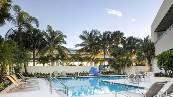 Holiday Inn Palm Beach-Airport Conference Center | Florida - Palm Beach - Batı Palm Beach (ve civarı) - West Palm Beach