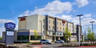 Hampton Inn and Suites Salem