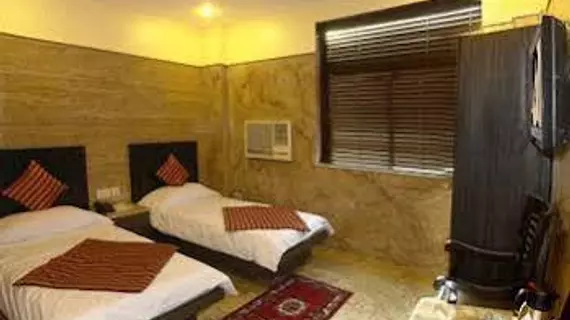 Hotel Singh Palace | Batı Delhi - Ulusal Eyalet Başkenti Delhi - Delhi (ve civarı) - Yeni Delhi - Karol Bagh