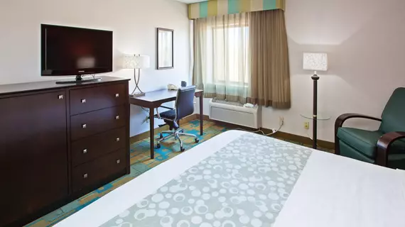 La Quinta Inn & Suites Nashville Airport | Tennessee - Nashville-Davidson - Nashville (ve civarı) - Nashville