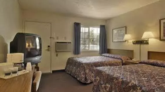 Grants Pass Travelodge | Oregon - Medford (ve civarı) - Grants Pass