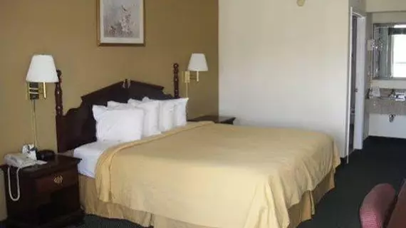 Quality Inn Lebanon | Tennessee - Nashville-Davidson - Nashville (ve civarı) - Lebanon