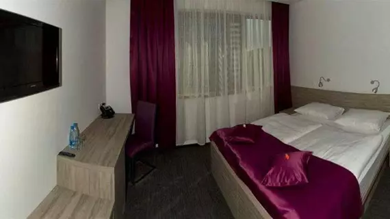 Hotel Meksiko | Ljubljana (ve civarı) - Ljubljana Kent Merkezi